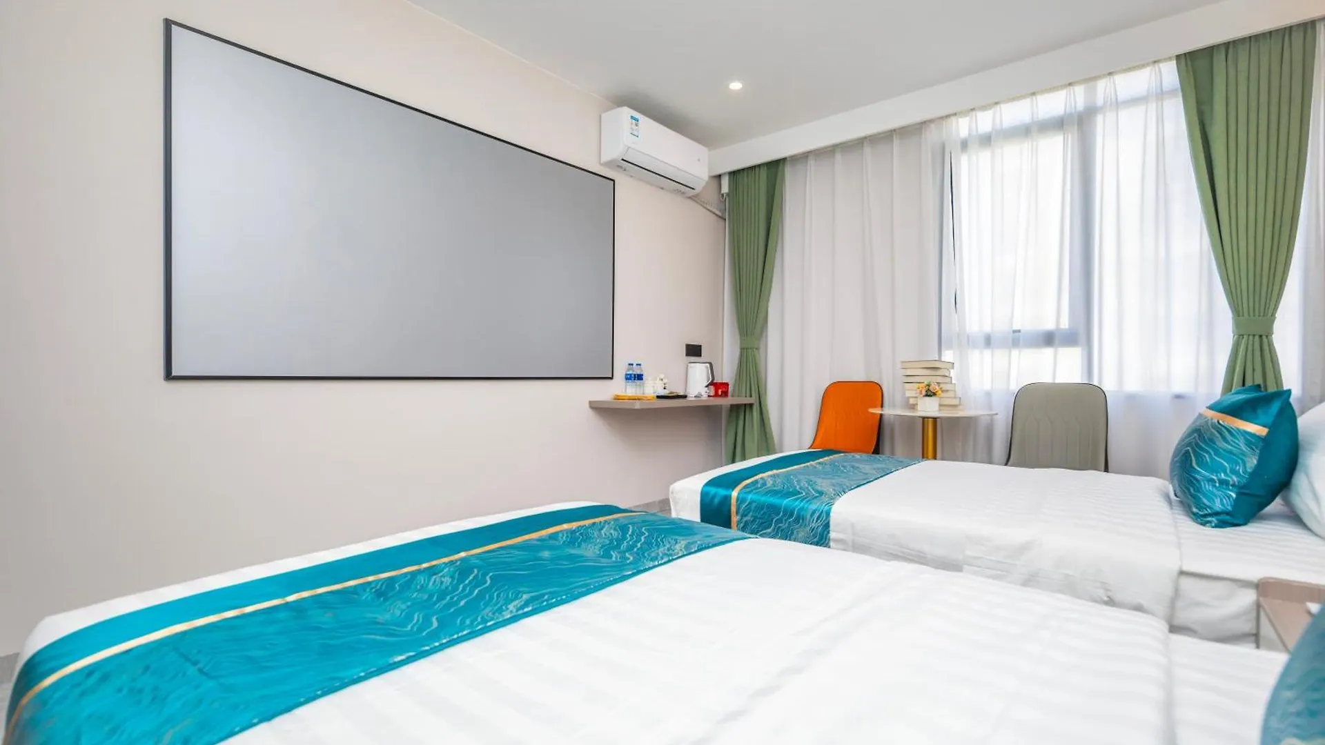 Zhuhai Xiangzhou Yijing Express Hotel Čína