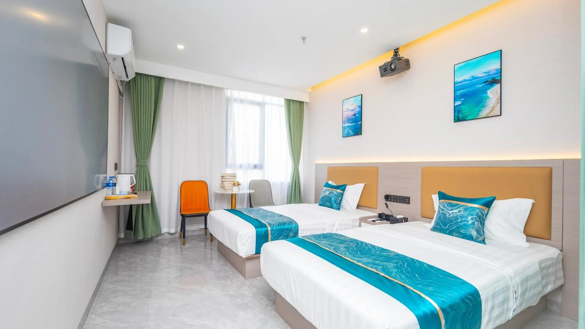 Zhuhai Xiangzhou Yijing Express Hotel 2*,  Čína